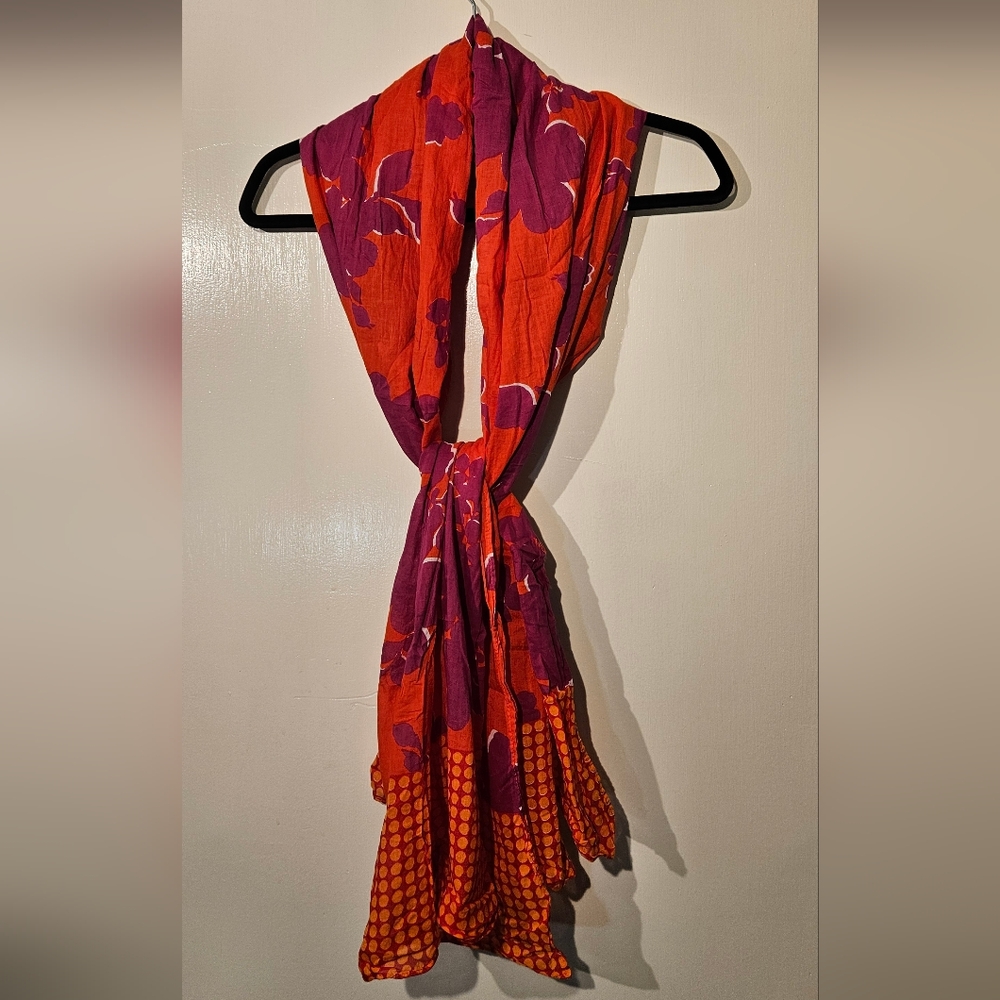 Women's Old Navy Red Floral & Polka Dot Lightweight Scarf
